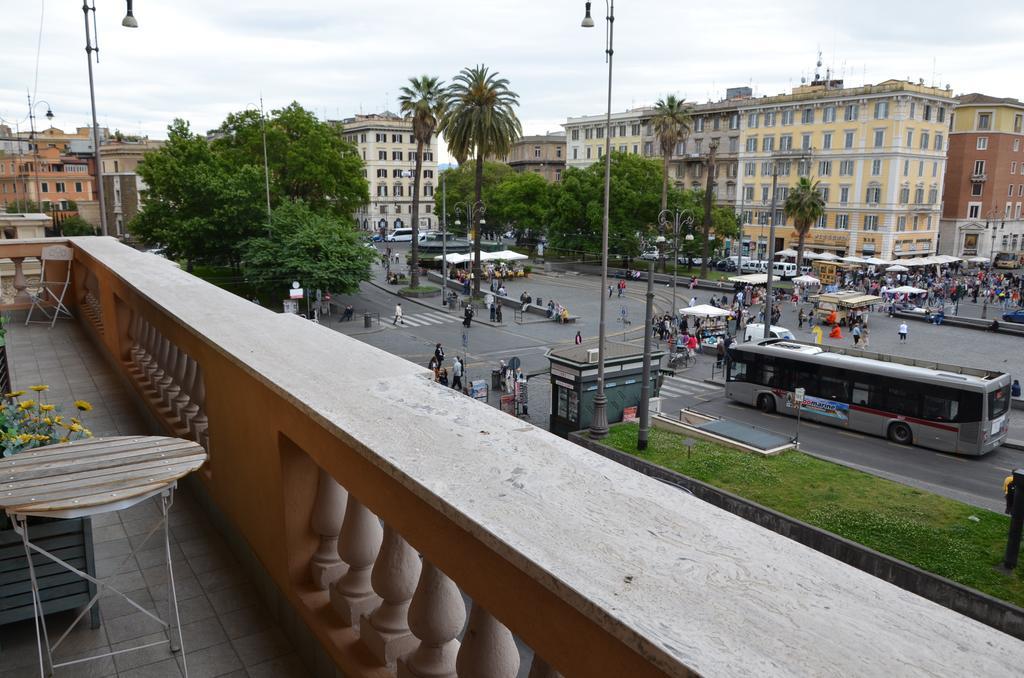 Appartement Un Caffè Sul Balcone 1 à Rome Chambre photo